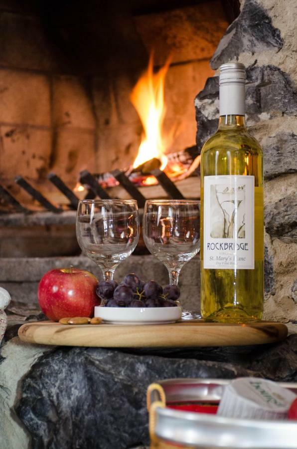 Sugar Tree Inn Vesuvius Екстер'єр фото